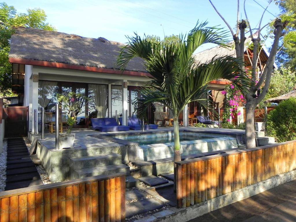Kelapa Kecil Hotel กีลีตราวางัน ภายนอก รูปภาพ