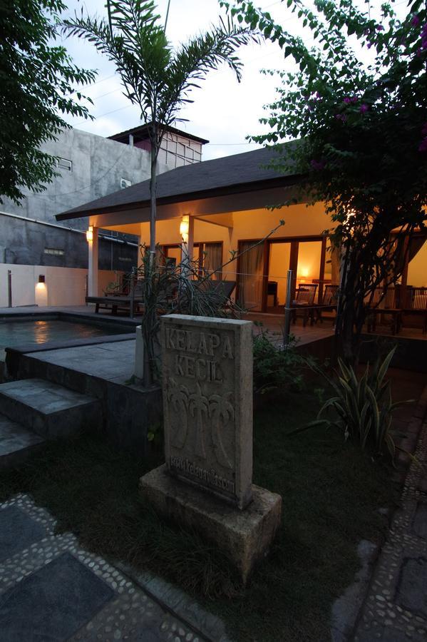 Kelapa Kecil Hotel กีลีตราวางัน ภายนอก รูปภาพ