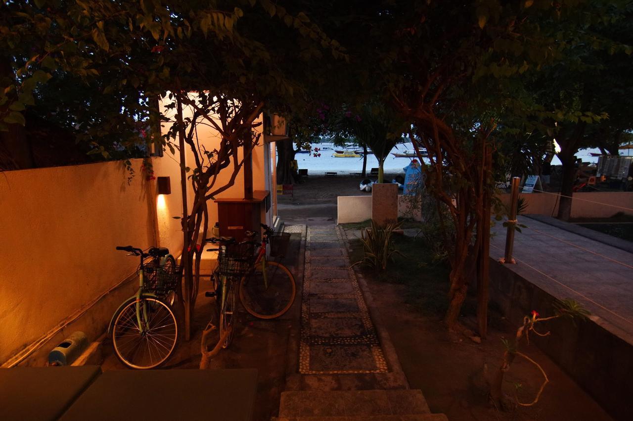 Kelapa Kecil Hotel กีลีตราวางัน ภายนอก รูปภาพ