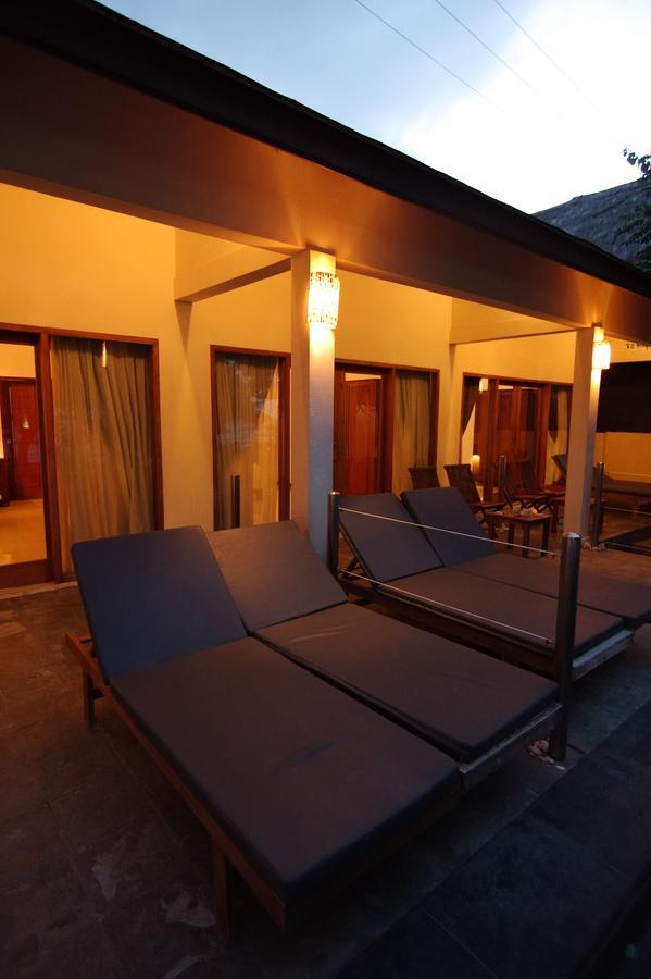 Kelapa Kecil Hotel กีลีตราวางัน ภายนอก รูปภาพ