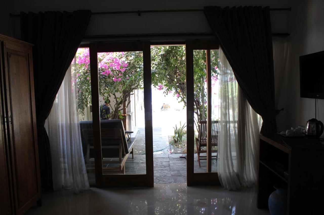 Kelapa Kecil Hotel กีลีตราวางัน ภายนอก รูปภาพ